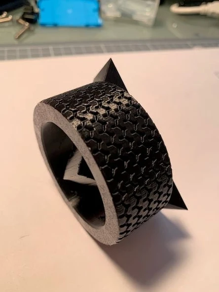 Byr3D Avonclassicracingtyre - Kartvizitlik T5787096 Sadece Plastik Aparattır - 4