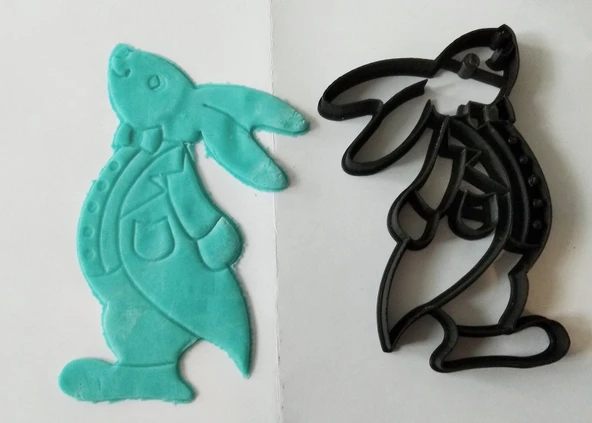 Byr3D Çerez Kesici "Elbise Paltolu Tilda Tavşanı" T3509369 Sadece Plastik Aparattır