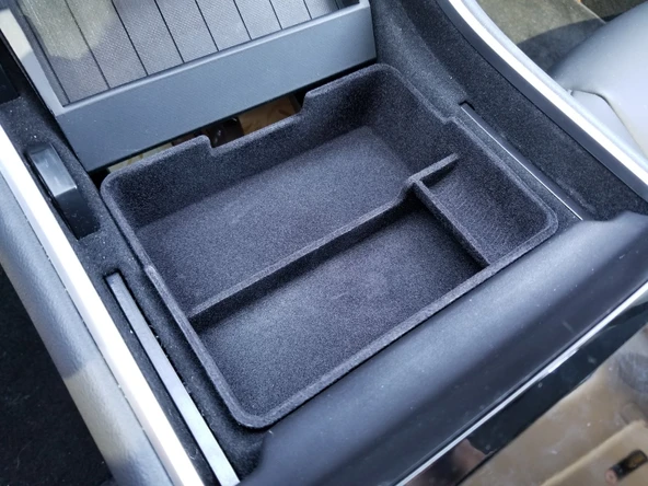 Byr3D Tesla Model 3 Orta Konsol Tepsisi (Jonco223'Ten Değiştirilmiştir) T3070406 Sadece Plastik Aparattır - 3