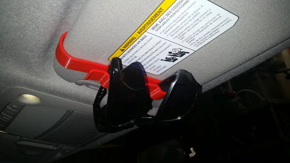 Byr3D Vizör Çift Güneş Gözlüğü Klipsi T2357649 Sadece Plastik Aparattır