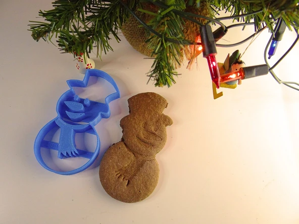 Byr3D Noel Kardan Adam Kurabiye Kesici T2720883 Sadece Plastik Aparattır