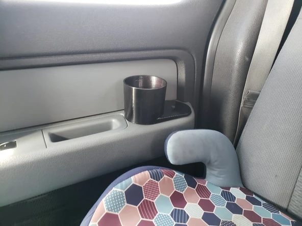 Byr3D Yolcu Koltuğu Bardak Tutucusu T315256 Sadece Plastik Aparattır