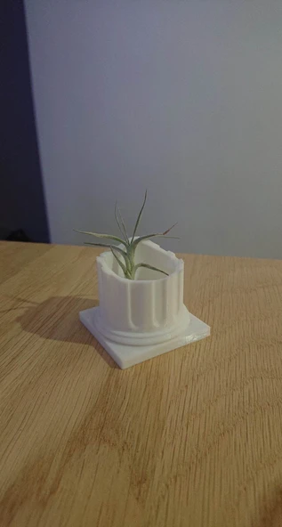 Byr3D Kırık Sütun Saksı T5497924 Sadece Plastik Aparattır - 3