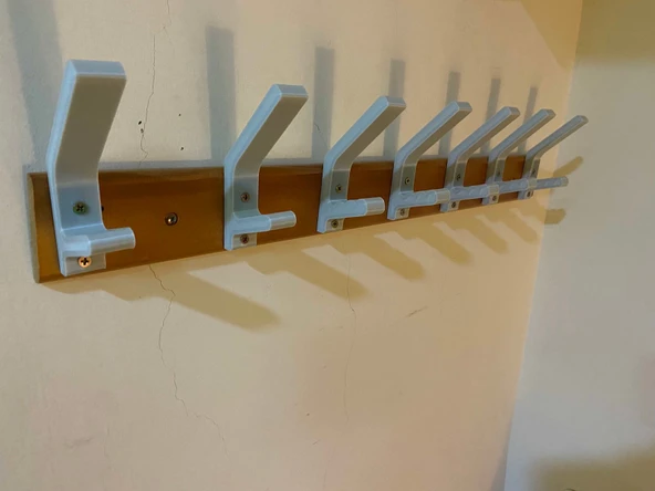 Byr3D Elbise Kancası T5919458 Sadece Plastik Aparattır