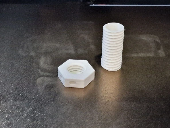 Byr3D Gizli Hazneli Cıvata Anahtarlık M94745 Sadece Plastik Aparattır - Resim 2