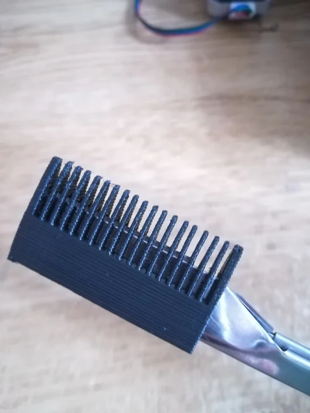 Byr3D Berber Ustura Saç Kesme Aparatı Siyah 2975414 Sadece Plastik Aparattır