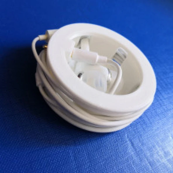 Byr3D Kablolu Kulaklık Taşıma Kutusu Beyaz 819417 Sadece Plastik Aparattır