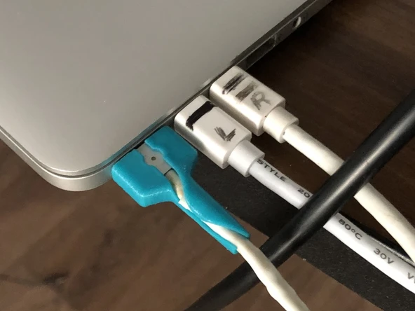 Byr3D Magsafe 2 İçin Konnektör Koruması Mavi 3427546 Sadece Plastik Aparattır - 3