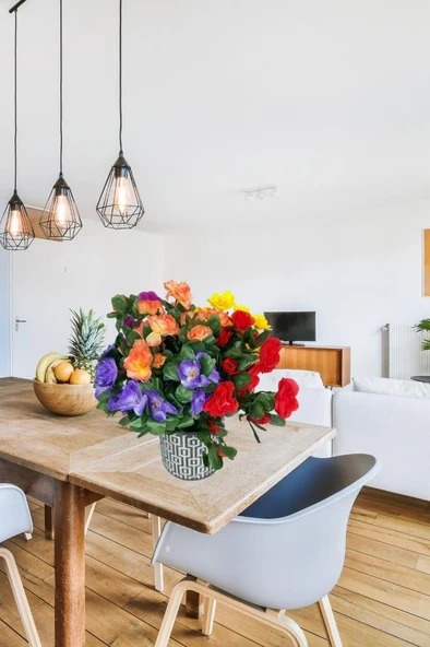 Nettenevime Yapay Çiçek Seramik Gri Saksıda Renkli Açelya Çiçekleri Aranjmanı - Resim 2