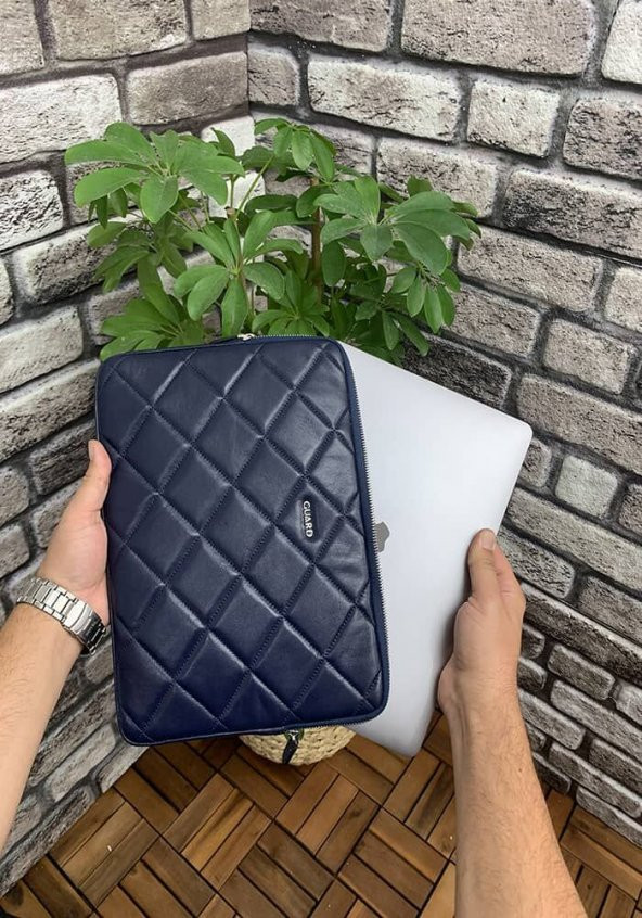 Guard Lacivert  Large Capitone Clutch Çanta  Macbook Pro 13 inç Laptop Kılıfı Hakiki Deri