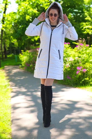 Kışlık Kapüşonlu Su Geçirmez Uzun Şişme Kadın Mont ürün görseli