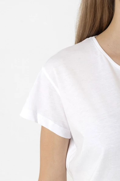 Jisoo Flower Beyaz Kadın Bisikletyaka Tshirt - Resim 5