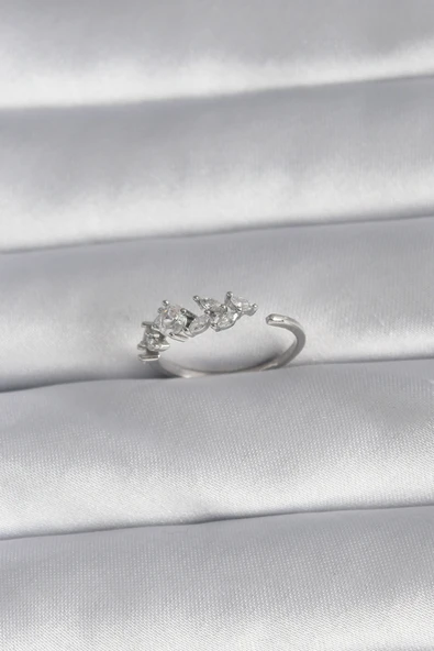 Pirinç Gümüş Renk Zirkon Taşlı Çiçek Model Kadın Yüzük - TJ-BYK3014 ürün görseli 1