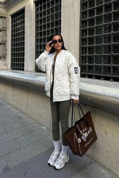 Lucky Life Kadın Oversize Kapitone Bomber Ceket