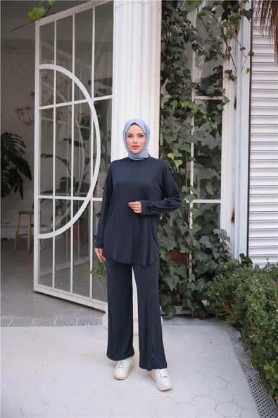 O Yaka Kolları Kurdela Detaylı İkili Tesettür Eşofman Takımı - 71251.015 - Lacivert