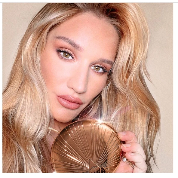Charlotte Tilbury Airbrush Bronzer - Bronzlaştırıcı Pudra 4 Deep - 3