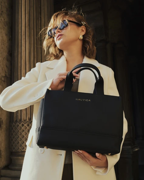 Nautica Minimalist Omuz Çantası - Günlük Şıklık