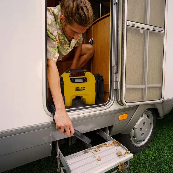 STANLEY SXVI02001A 12Volt/18Volt 2Ah Li-ion Şarjlı 160 PSI Dijital Basınç Göstergeli Lastik & Yatak Şişirme Pompası + Araç Süpürgesi + Led Lamba - Resim 7