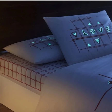 Taç Glow Parlayan Çift Kişilik Nevresim Takımı Romenta Kırmızı - Resim 4