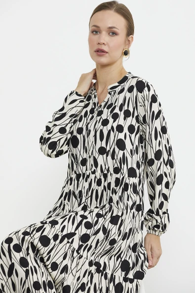 Desenli Uzun Büzgülü Elbise - Siyah - 3