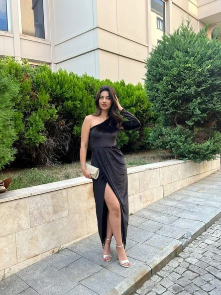 Kadın Uzun Kollu Yırtmaçlı önü Pile Detay Kadife Elbise - 5