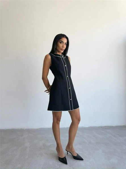 CHANEL KUMAŞ KISA ÖNDEN DÜĞMELİ ELBİSE - Siyah