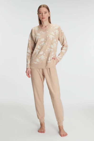 MAN11240 Anıl 11240 Kadın Jakarlı Uzun Kol V Yaka Pijama Takımı