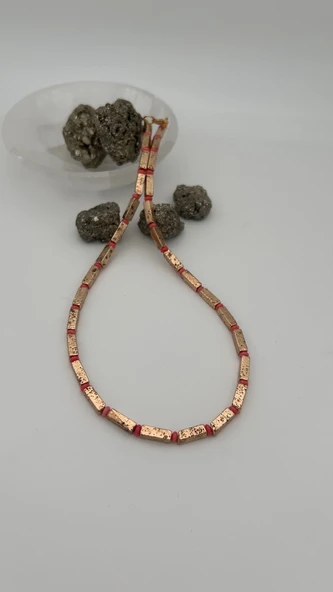 Gold lav taşı mercan kolye