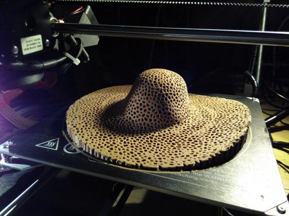 Voronoi Şapka Takı Standı Plastik Aparat - 6