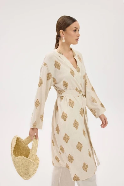 Şıklık Ve Konforun Mükemmel Uyumu: Krem İşlemeli Kimono İle Tarzınızı Baştan Yaratın! - 4