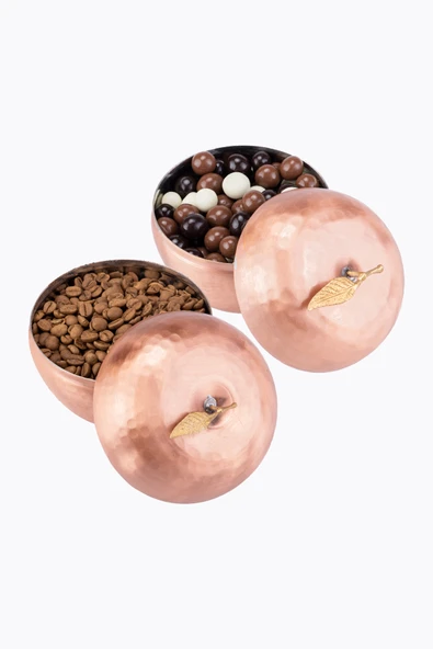 EL İŞİ BAKIR ŞEKERLİK LOKUMLUK TAKIMI 2 Lİ ELMA MOTİF TÜRK KAHVE SUNUMLUK EL DÖVMESİ  (ÇAP 8,5 CM) - 2