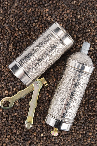 Gaziantep Otantik Kahve Değirmeni Baharat Değirmeni yük:22cm eni:4,5cm Ağırlık:475gr - 3