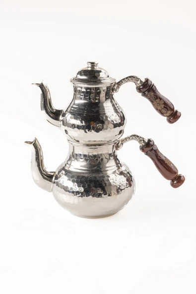 DMT Gaziantep Bakır Çaydanlık Takımı AĞIR EL DÖVMESİ Alt:12 cm üst:8,5cm Toplam:1,3lt Ahşap kulp
