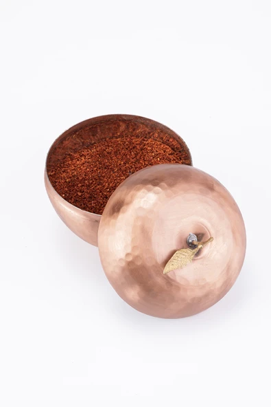 EL İŞİ BAKIR BAHARAT TAKIMI 3 LÜ ELMA MOTİF OTANTİK GÖRÜNÜM EL DÖVMESİ YAPRAK DÖŞEMELİ (ÇAP 8,5 CM) - 4