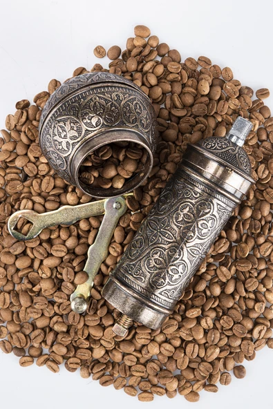 Gaziantep Otantik Kahve Değirmeni Baharat Değirmeni yük:18cm eni:6,0cm Ağırlık:450gr - 2