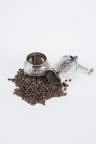 Gümüş Renk Armalı Karabiber Ve Baharat Değirmeni