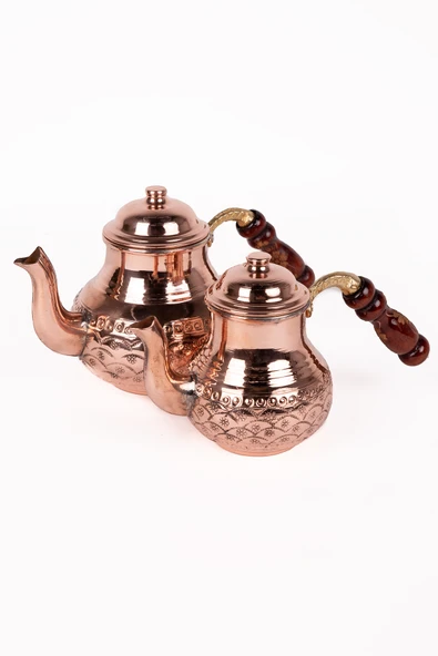 DMT GAZİANTEP BAKIRDAN BAKIR ÇAYDANLIK EL İŞLEMELİ YÜZEYİ VE ÖZEL KULPLU TOPLAM BOY :21 cm En:Alt 11 cm üst 10 cm ürün görseli 1