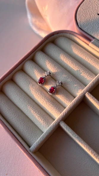 925 ayar gümüş Yakut taşlı küpe