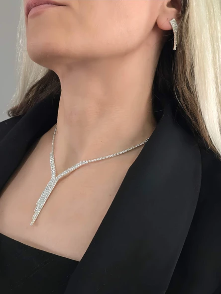 Kristal Taşlı Su Yolu Sarkıt Model Yılbaşı - Abiye - Düğün -Event Kolye Küpe Set - 2