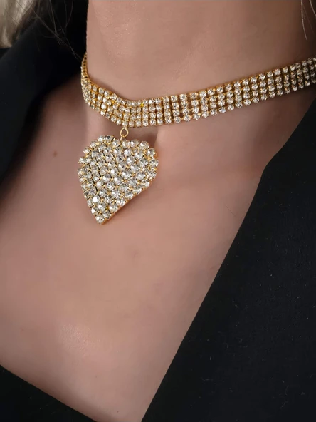 Sallantılı Kalp Model Rhinestone Choker Tasma Model Gold Renk Kolye ürün görseli