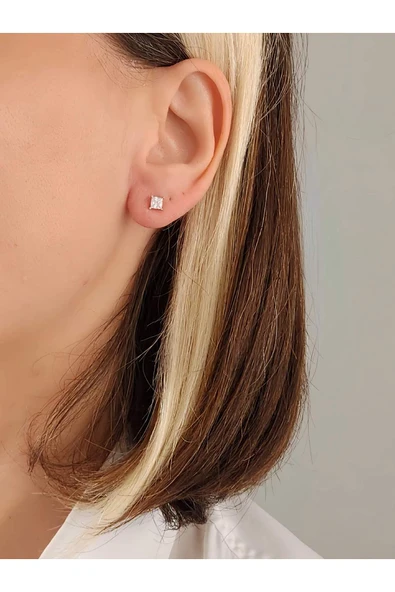 Xuping Kare Model Minimal Gold Çift Küpe