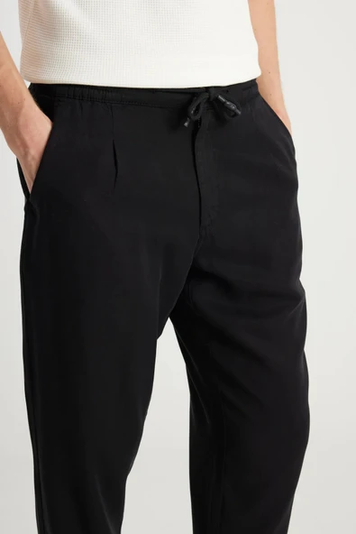 Wrangler Regular Fit Normal Kesim Yumuşak Dokulu Siyah Pantolon