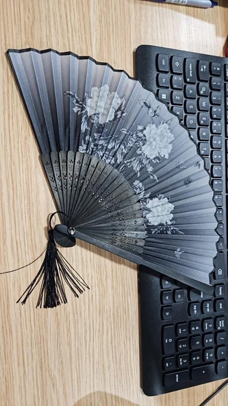 Beluga Yelpaze Bambu Serinletici Vintage Siyah Kelebekli Çiçekli Şık Püsküllü Japon Yelpaze 0334 - 2