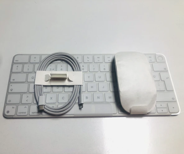 Apple Touch ID Özellikli Klavye+Magic 2 Şarjlı Mouse Seti-Beyaz - 2