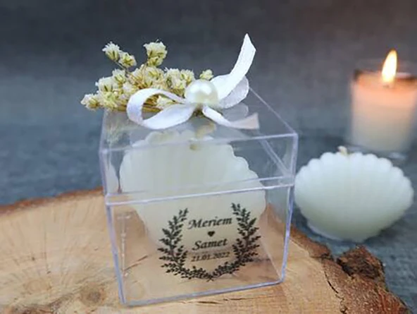 Beyaz İstiridye Şeklinde Kutulu Süslü Kişiye Özel İsimle Zarif Mum (25 ADET)