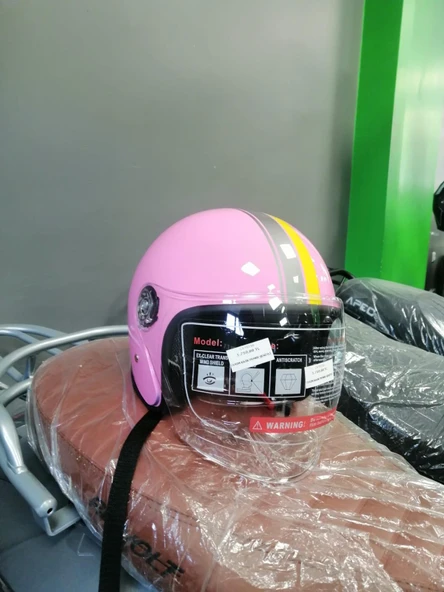 YARIM KASK PEMBE ŞERİTLİ