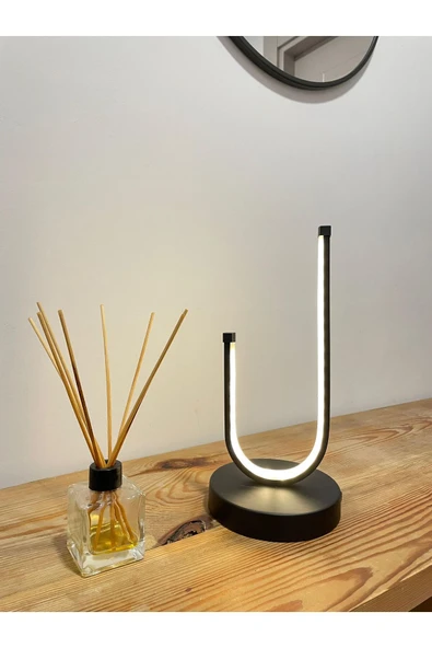 Luna Lighting Titan Model Siyah Renk Şık Dekoratif Oturma Odası Yatak Odası Takımı Ledli Pilli Masa Lambası - 2