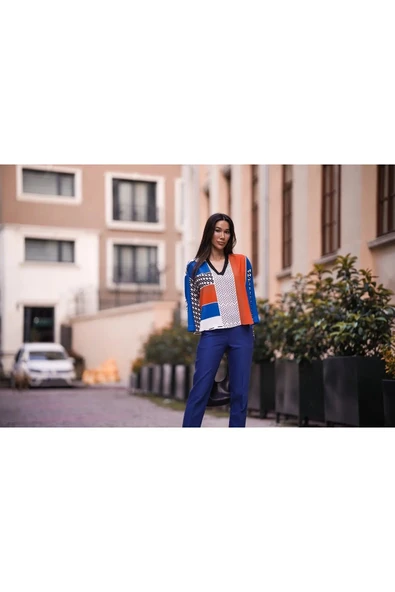 Kadın Geometrik Desenli Blok Renkli Bluz FRN1103 - 9