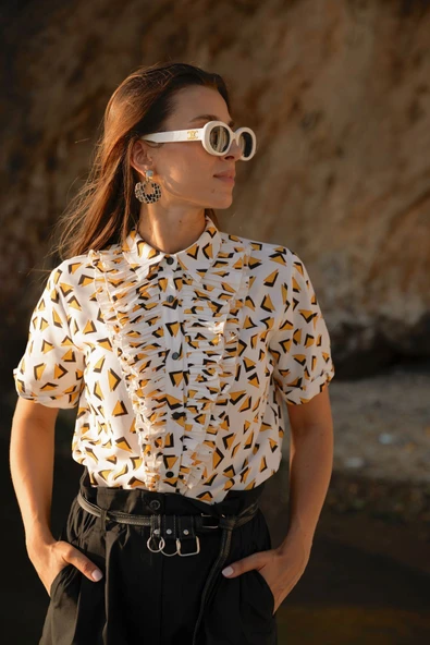 Kadın Volan Detaylı Geometrik Desenli Gömlek Bluz FRN1008 - 10