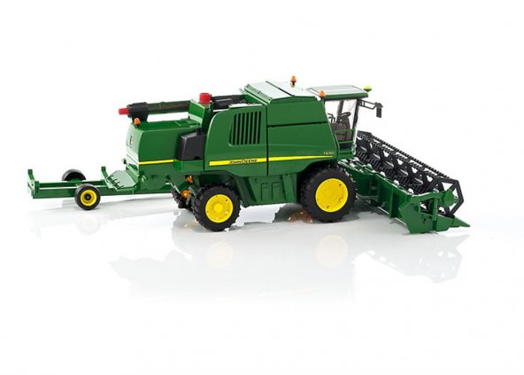 Bruder John Deere T670İ Oyuncak Biçerdöver - 9